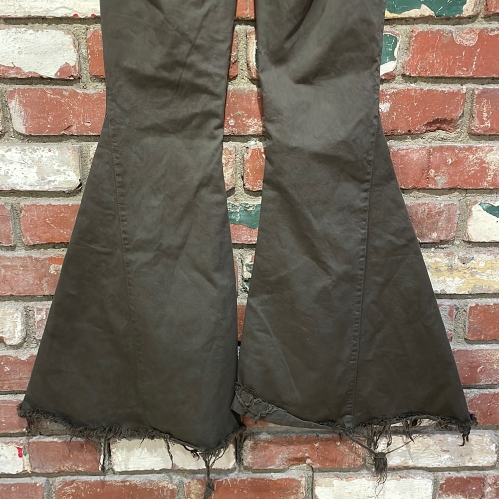 SHOW ME YOUR MUMU  olive green Berkley Bells New - Picture 8 of 8